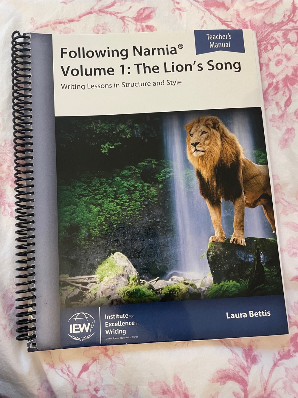 Following Narnia Volume 1: The Lion's Song Teacher's Manual - Excellent New
